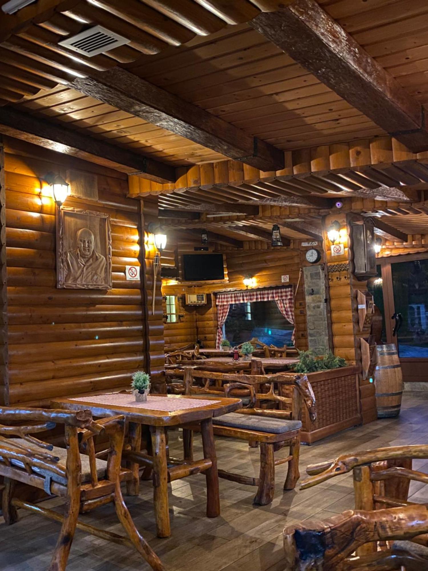 Motel Krstac โมจโคแวก ภายนอก รูปภาพ