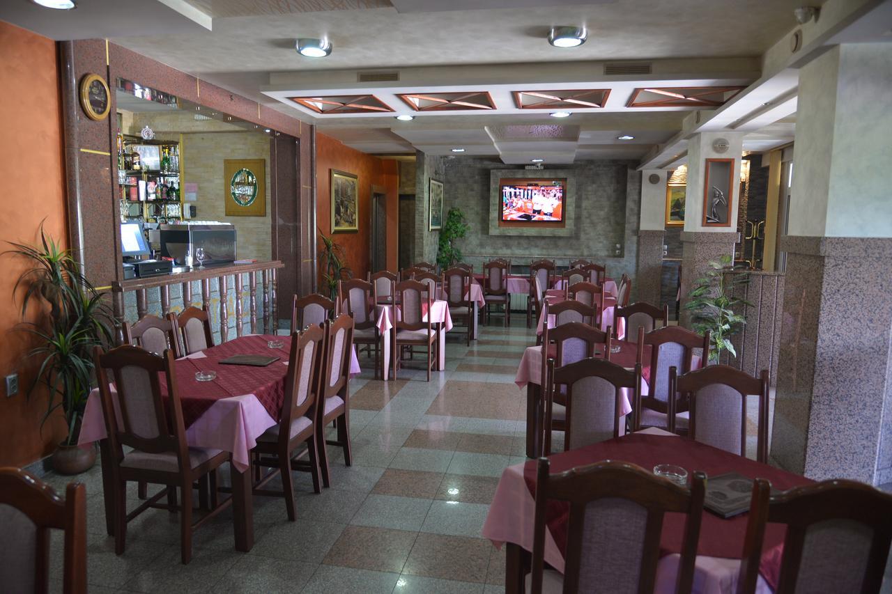 Motel Krstac โมจโคแวก ภายนอก รูปภาพ
