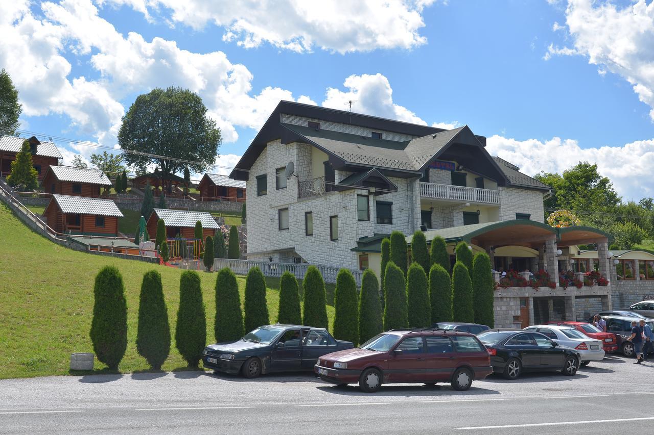Motel Krstac โมจโคแวก ภายนอก รูปภาพ