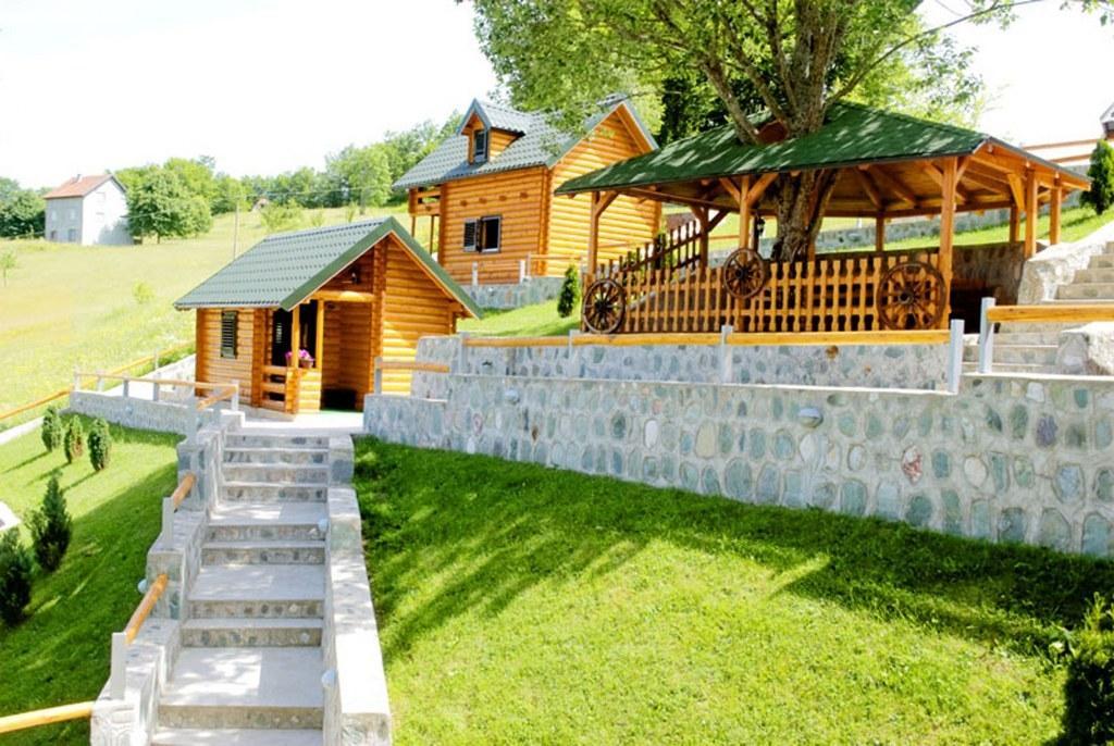 Motel Krstac โมจโคแวก ภายนอก รูปภาพ